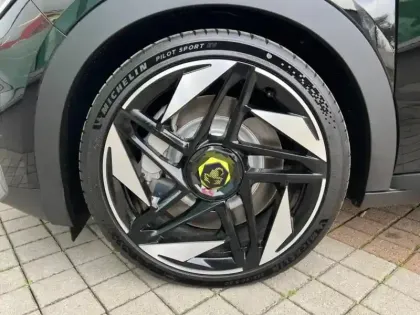 Photo 6 Abarth 500  e 155ch 42kWh Turismo 4cv