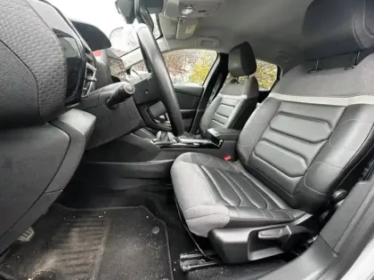 Photo 12 Citroën C4  PureTech 130ch S&S Shine