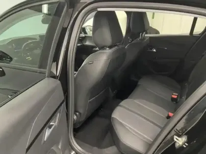 Photo 11 Peugeot 208  1.2 PureTech 100ch S&S Allure  Pack