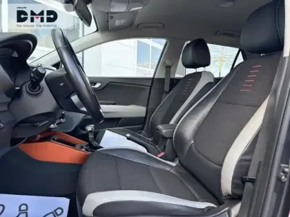 Photo 8 Kia Stonic  1.0 T-GDi 120ch ISG Design DCT7 Euro6d-T