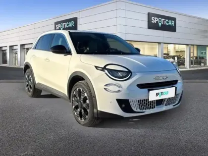 Photo 1 Fiat 600  1.2 Hybrid 100ch La Prima DCT6