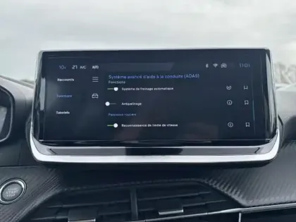 Photo 13 Peugeot 208  1.2 PureTech 100ch S&S Allure