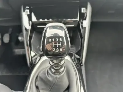 Photo 5 Peugeot 208  1.2 PureTech 100ch S&S Allure