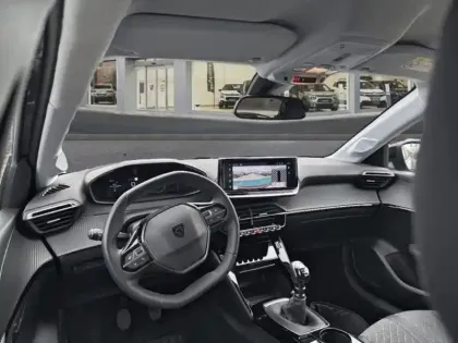 Photo 19 Peugeot 208  1.2 PureTech 100ch S&S Allure