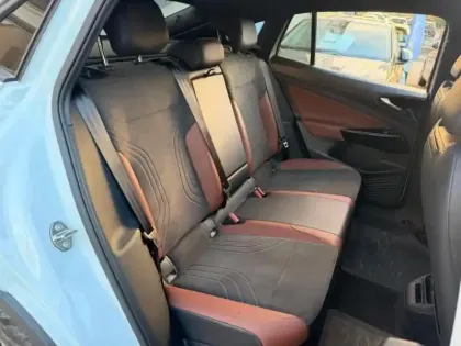 Photo 6 Volkswagen Id.5  204ch Pro Performance 77 kWh