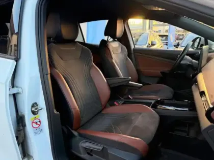 Photo 5 Volkswagen Id.5  204ch Pro Performance 77 kWh