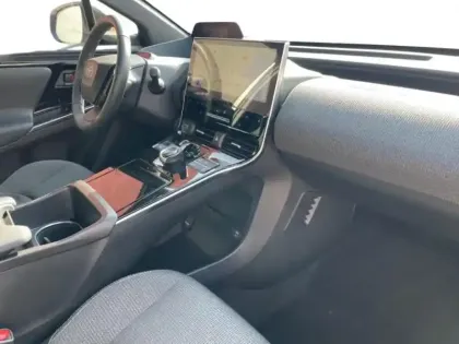 Photo 8 Toyota Bz4x  204ch 11kW Origin