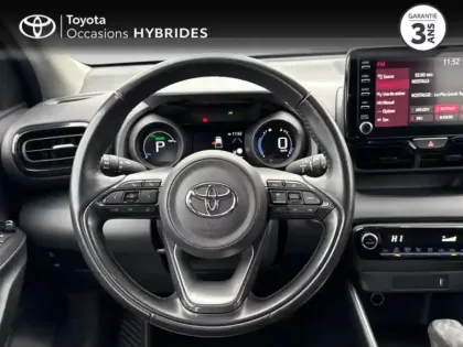 Photo 27 Toyota Yaris  116h Design 5p MY22