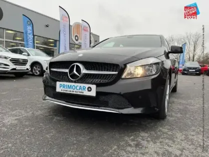 Photo 12 Mercedes Classe A  200 d Sensation