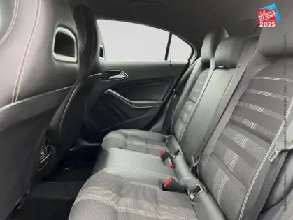 Photo 10 Mercedes Classe A  200 d Sensation