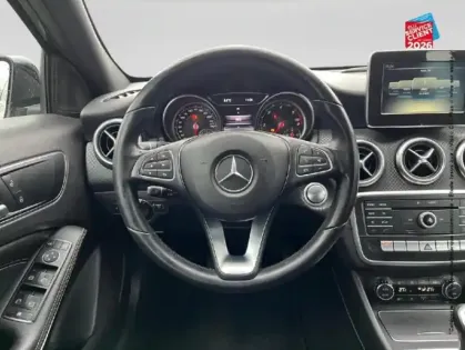 Photo 26 Mercedes Classe A  200 d Sensation
