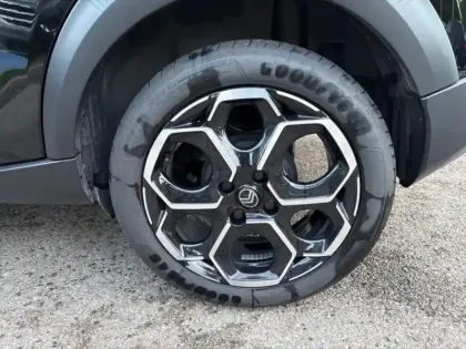 Photo 10 Citroën C3  1.2 Turbo 100ch MAX