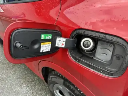 Photo 6 Ford Kuga  2.5 Duratec 180ch Hybrid FlexiFuel ST-Line X Powershift