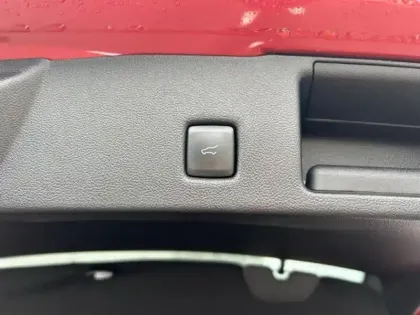 Photo 9 Ford Kuga  2.5 Duratec 180ch Hybrid FlexiFuel ST-Line X Powershift