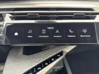 Photo 5 Peugeot 5008  Hybrid 136ch Allure e-DCS6