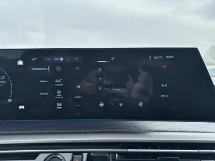 Photo 9 Peugeot 5008  Hybrid 136ch Allure e-DCS6