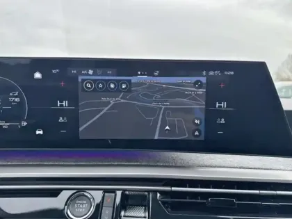 Photo 7 Peugeot 5008  Hybrid 136ch Allure e-DCS6