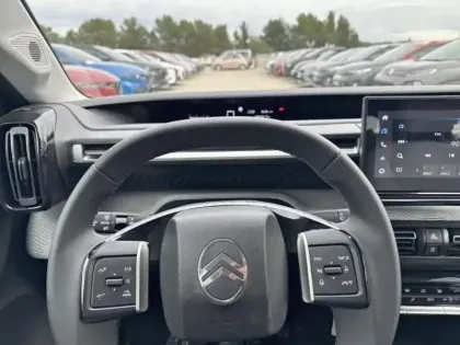 Photo 8 Citroën C3  1.2 Hybride 100ch MAX