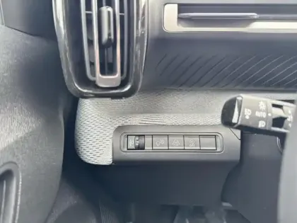 Photo 12 Citroën C3  1.2 Hybride 100ch MAX