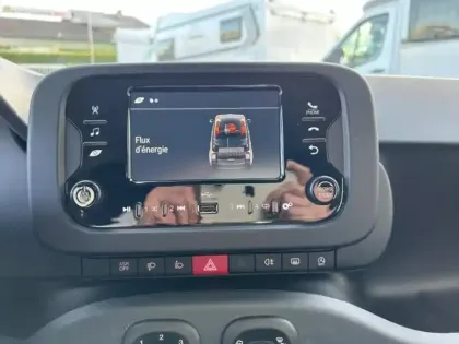 Photo 13 Fiat Panda  Classic 1.0 70ch BSG S&S Icône Step 2