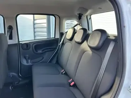 Photo 3 Fiat Panda  Classic 1.0 70ch BSG S&S Icône Step 2