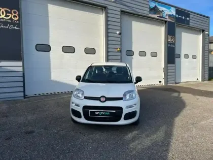 Photo 7 Fiat Panda  Classic 1.0 70ch BSG S&S Icône Step 2