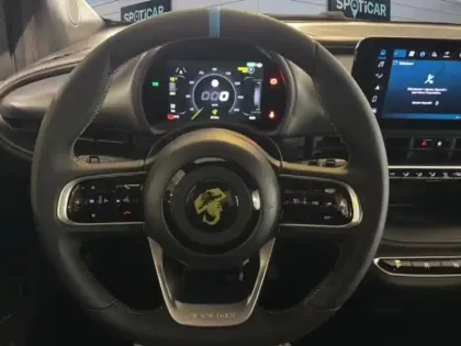 Photo 9 Abarth 500  e 155ch 42kWh  4cv