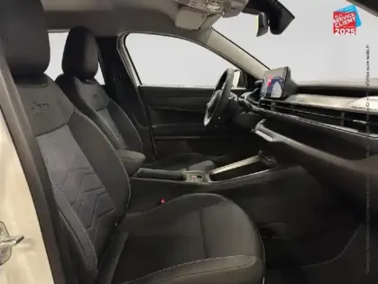 Photo 4 Jeep Avenger  1.2 Turbo T3 110ch MHEV Altitude BVR6 eHybrid