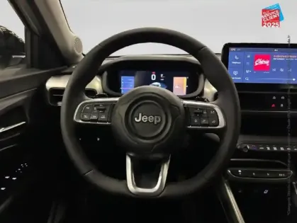 Photo 11 Jeep Avenger  1.2 Turbo T3 110ch MHEV Altitude BVR6 eHybrid