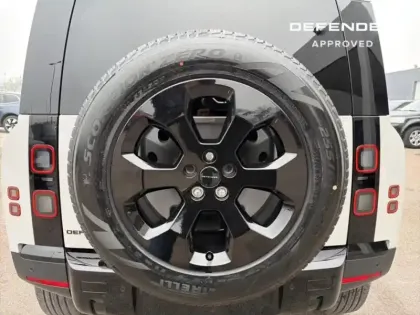 Photo 11 Land rover Defender  110 3.0 D250 Hard Top S