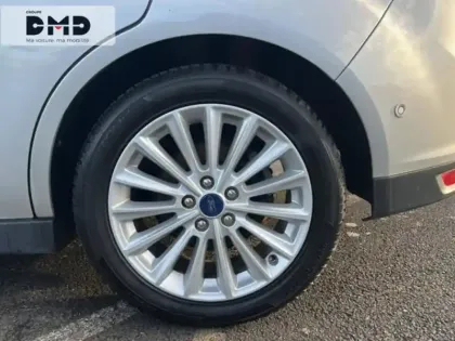 Photo 12 Ford Grand C-Max  1.0 EcoBoost 125ch Stop&Start Titanium Euro6.2