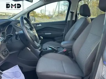 Photo 8 Ford Grand C-Max  1.0 EcoBoost 125ch Stop&Start Titanium Euro6.2