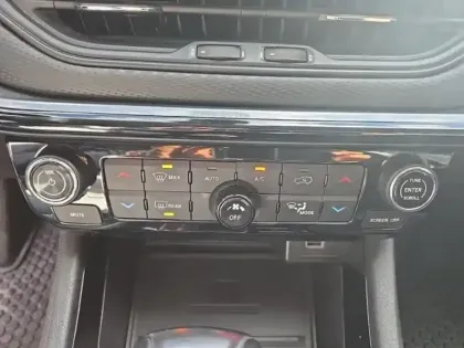 Photo 29 Jeep Compass  1.3 Turbo T4 240ch PHEV 4xe Trailhawk AT6 eAWD