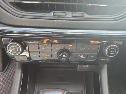 Photo 14 Jeep Compass  1.3 Turbo T4 240ch PHEV 4xe Trailhawk AT6 eAWD