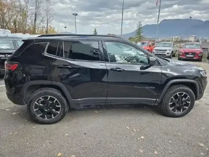 Photo 18 Jeep Compass  1.3 Turbo T4 240ch PHEV 4xe Trailhawk AT6 eAWD