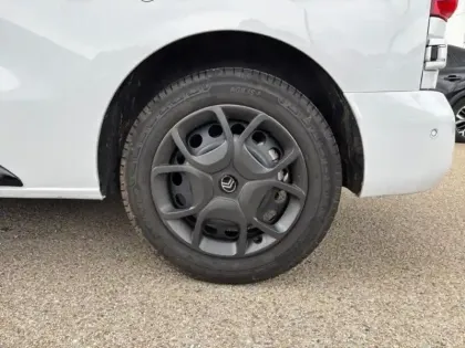 Photo 10 Citroën Jumpy  Fg M 2.0 BlueHDi 145ch S&S Cabine Approfondie Fixe EAT8