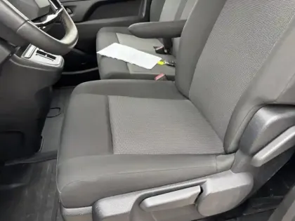 Photo 8 Citroën Jumpy  Fg M 2.0 BlueHDi 145ch S&S Cabine Approfondie Fixe EAT8