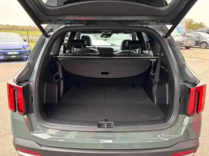 Photo 10 Kia Sorento  1.6 T-GDi 215ch HEV Premium 7 places