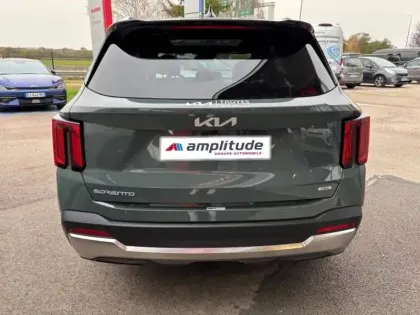 Photo 4 Kia Sorento  1.6 T-GDi 215ch HEV Premium 7 places