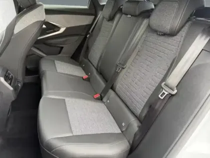 Photo 42 Peugeot 3008  1.2 Hybrid 136ch Allure e-DCS6