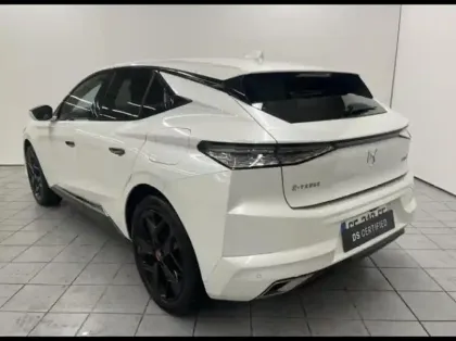 Photo 3 DS DS 4  E-TENSE 225ch Performance Line +