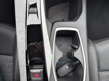 Photo 11 Peugeot 5008  1.5 BlueHDi 130ch S&S Allure Pack EAT8