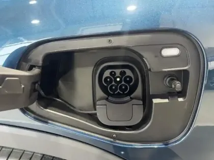 Photo 14 Volkswagen Tiguan  1.5 eHybrid 204ch Elegance DSG6