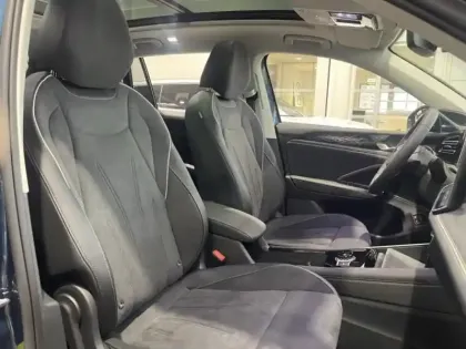 Photo 13 Volkswagen Tiguan  1.5 eHybrid 204ch Elegance DSG6