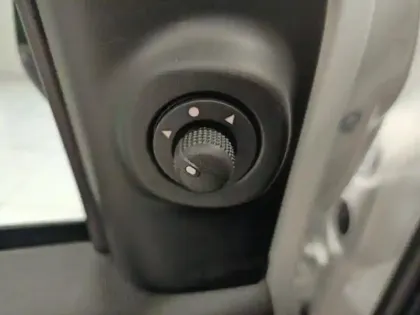 Photo 11 Fiat Panda  Classic 1.0 70ch BSG S&S Pandina