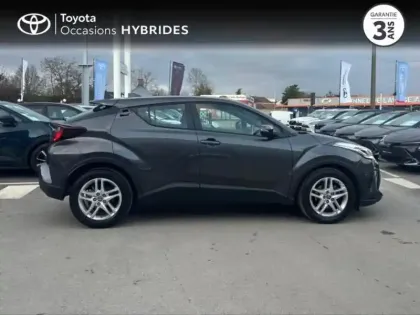 Photo 7 Toyota C-HR  1.8 Hybride 122ch Dynamic Ultimate E-CVT