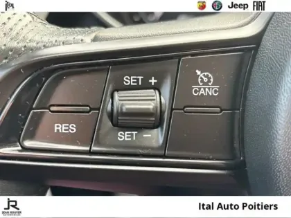 Photo 13 Alfa Romeo Giulia  2.2 JTD 190ch Sprint AT8 MY20