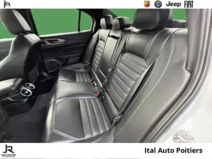 Photo 9 Alfa Romeo Giulia  2.2 JTD 190ch Sprint AT8 MY20