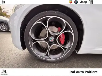 Photo 10 Alfa Romeo Giulia  2.2 JTD 190ch Sprint AT8 MY20