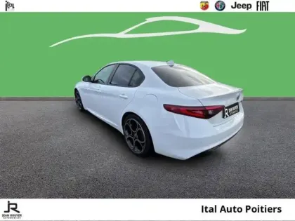 Photo 6 Alfa Romeo Giulia  2.2 JTD 190ch Sprint AT8 MY20